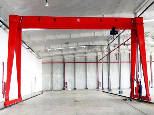 MH電動(dòng)門式起重機(jī)